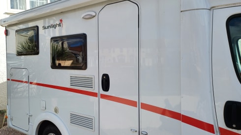 Charlie – 2 berth Sunlight semi-integrated from 2020