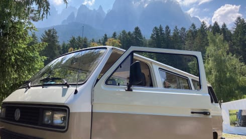 Lille – T3 Bully with power steering 85,000km beautiful extension with awning all inclusive.