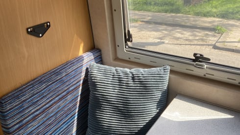 Blauwe Bussie  – 2p Volkswagen bus uit 2001