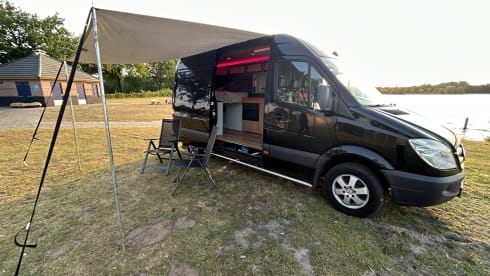 2p Mercedes-Benz bus from 2012