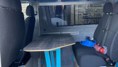 MWB – 5 berth Mercedes-Benz campervan from 2016
