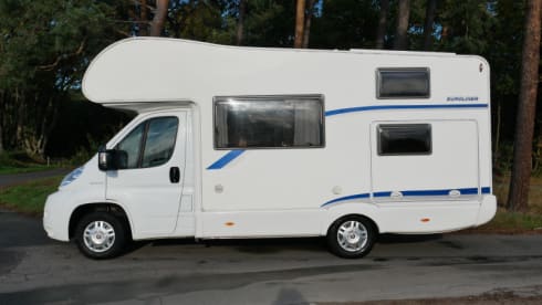6-person family camper, alcove, Joint Euroliner