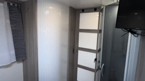 Benita – 4 berth Benimar Tessoro semi-integrated from 2019