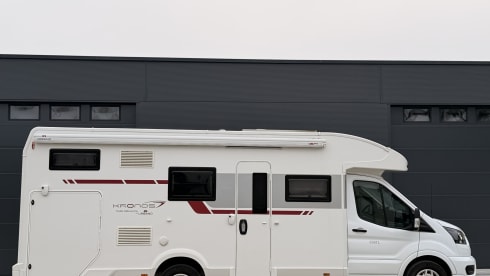 Superdeluxe Motorhome Automaat met krachtige motor
