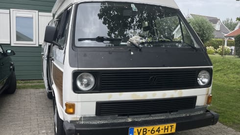 T3 Erwin  – 2 a 3p Volkswagen Campervan. 