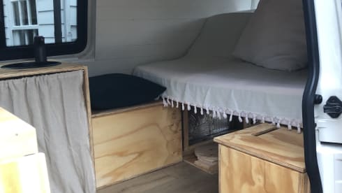 Pedi – Bespoke 2 berth VW Transporter 