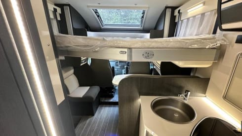 Wee Arria – Brand New 4 Berth Automatic Insurance Inclded