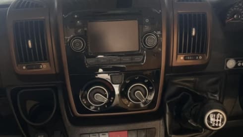 Sage – Modern Swift 4 berth motorhome