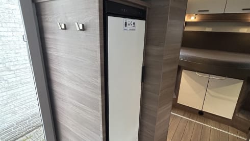 R15 – 5p Knaus semi-integrated uit 2020