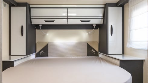 Nova – 5p McLouis semi-integrated uit 2026