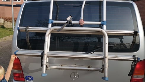 4p Mercedes-Benz bus uit 2000