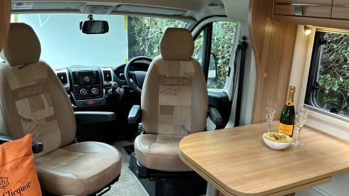 Matilda – Beautiful 4 berth 4 belt Bailey Approach 745 SE 