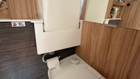 Henry  – Explore in Style with Luxury Hymer Grand Canyon S Crossover