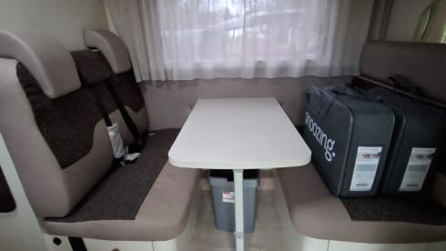 6p Ford alcove uit 2023