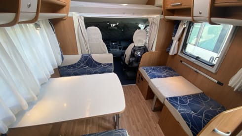 Cel4night – 7-seater overcab motorhome