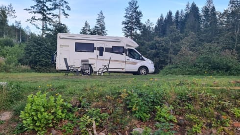 Sanssouci – 4p Benimar semi-integrated from 2018
