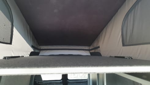 Black pearl – Volkswagen Transporter Camper automatic 