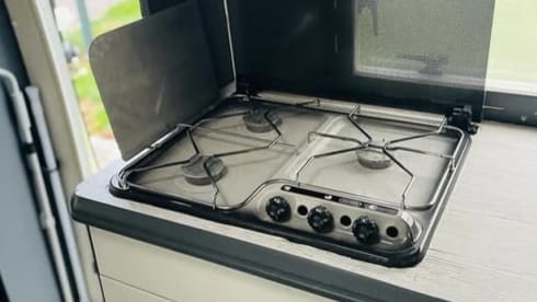 4p Hobby semi-integrated from 1995
