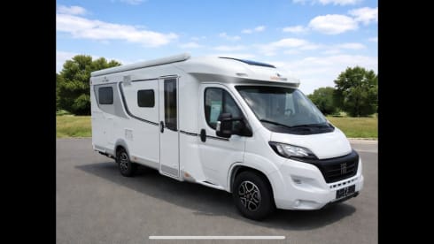 LMC 662 – LMC 9-speed automatic 3-person Length 6.95 m Year 2021