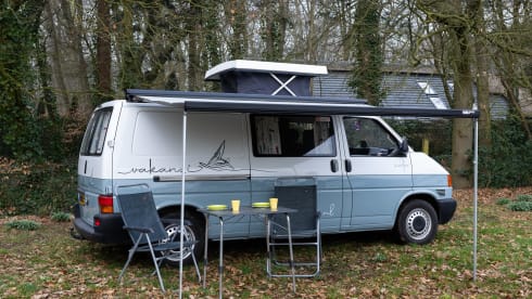 Surfer – 2p Volkswagen bus uit 1998