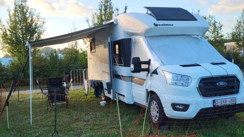 4p Benimar semi-integrated uit 2023