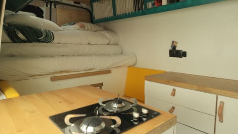 Tuttu – 2p Ford campervan uit 2011