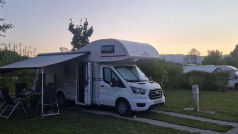 Brand new Luxury Motorhome 2022 - fully equipped