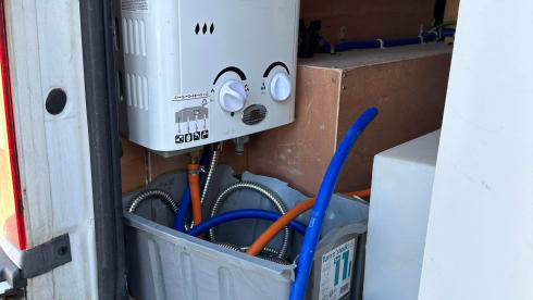 Ford transit camperbus  – 2p Ford bus uit 2007