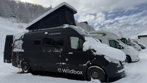 Avandra  – Avandra – All-Season Adventure Campervan 🚐✨