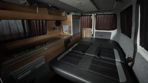 Earle – EARLE - VW T5 Campervan (4 berth)