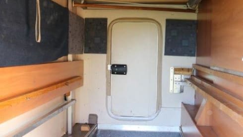 Camper Homer – Spacious integral camper with lots of comfort!