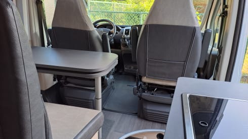 2p Sun Living campervan uit 2023