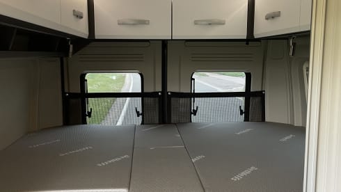 ADRIA Twin 640SLB Supreme AUTOMATIC
