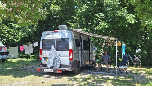 2 + 1 Pössl bus camper from 2018