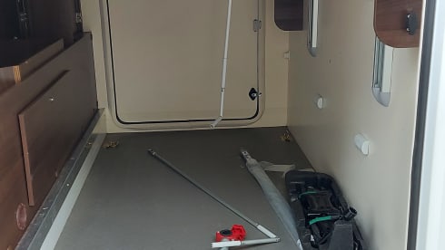 South Coast Explorer – 4 berth Roller Team Coachbuilt from 2017