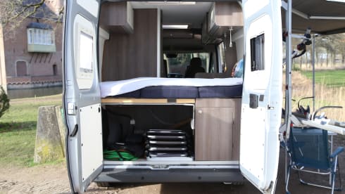 Roja │ Spacious and luxurious double camper