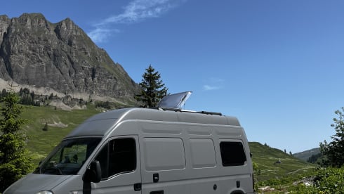 Rocket – 2p Renault bus uit 2005