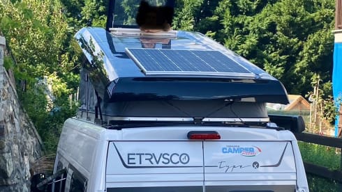 Etrusco – ETRUSCO 540DB 140CV - COMPACT VAN 4 BERTH WITH FOLDING ROOF