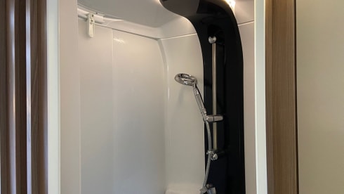 Bessecarr 597 – 2 berth Swift semi-integrated from 2021