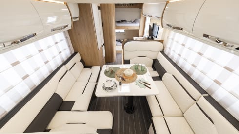 707 – 2021 ROLLERTEAM AUTO ROLLER 707 6-PERS OXFORD