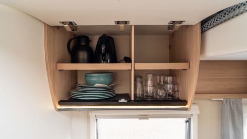 half integraal camper – 4p Sunlight semi-integrated from 2018