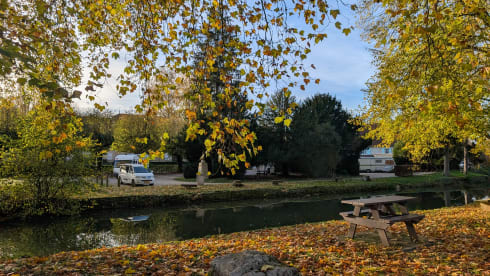 Liv – 2p Volkswagen campervan uit 2009
