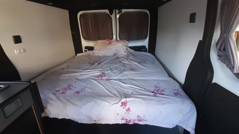 Bazza – 4-persoons Andere campervan uit 2017