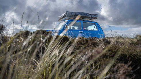 Pjotr – Lada Niva 4x4 met daktent