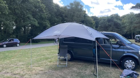 2 pers. Gezellige Camper met nieuw interieur !! – WINTER RATE, from 4 weeks rental, € 50.00 per day!   