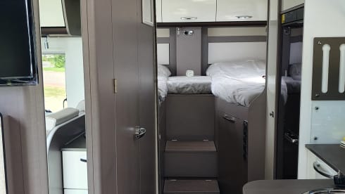 Very luxurious Bürstner Lyseo Harmony Line