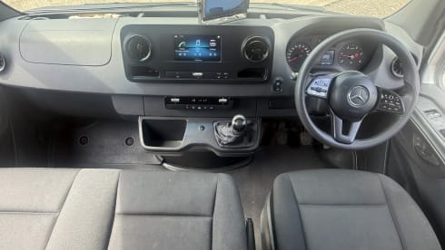 The North Mate – 3-persoons Mercedes-Benz campervan uit 2019