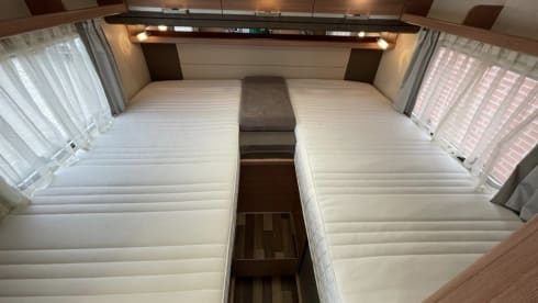 De Dennenappel – Beautiful Knaus motorhome 2013