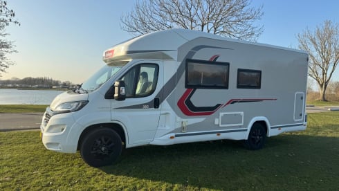 Luxury 5p Challenger, automatic, off-grid