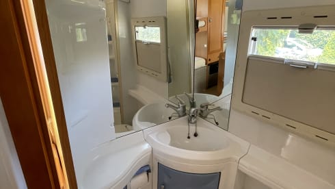 Visma Voiture – Cozy camper with bunk bed